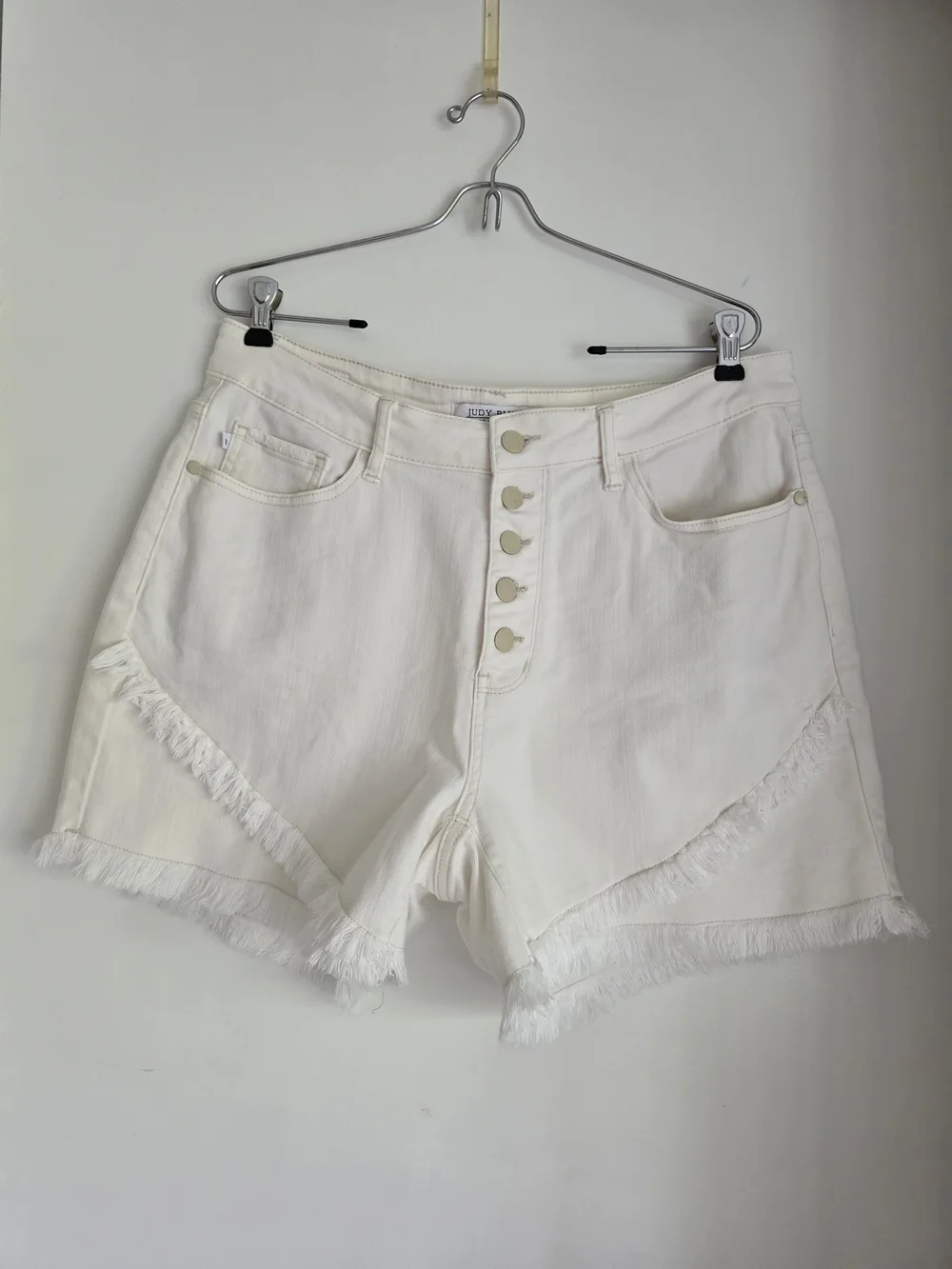 Judy Blue White High-Rise Button-Front Frayed Hem Denim Shorts 1xl - Picture 3 of 9